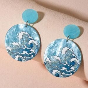 🎄Tidal Wave' Dangle Earrings 